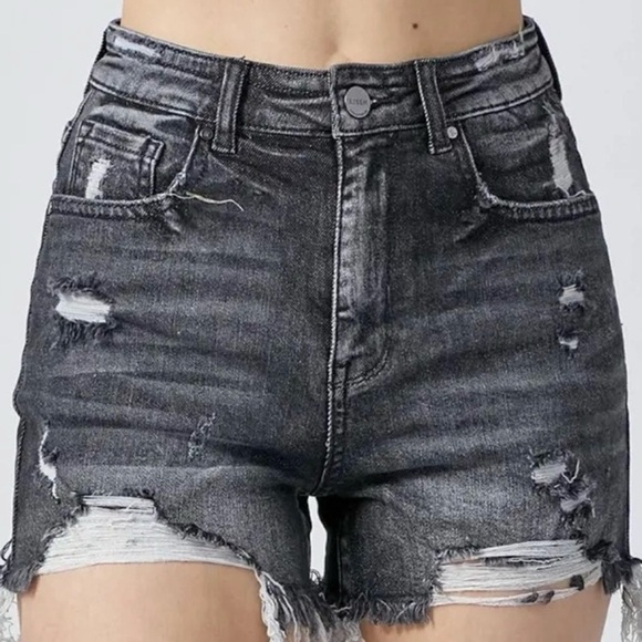 Risen High Waist Distressed Rae Hem Black Wash Denim Shorts Small NWT - Picture 7 of 7